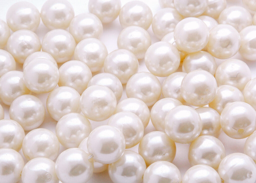 pearl powder for beauty in japanese cosmetics